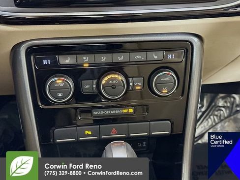 Used 2018 Volkswagen Beetle 2.0T SE w/ SE Premium Package image 20