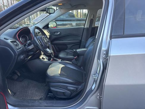 Used 2019 Jeep Compass Trailhawk image 15