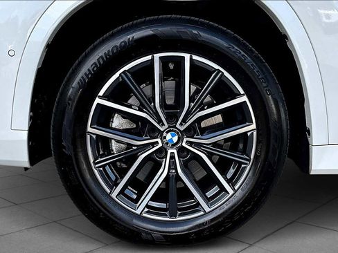 Used 2025 BMW X1 xDrive28i image 19