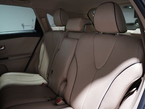 Used 2015 Toyota Venza XLE w/ XLE Premium Package image 20