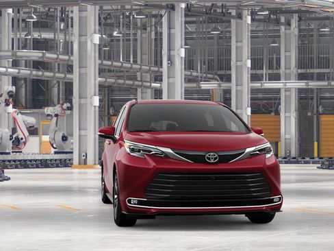 New 2026 Toyota Sienna Platinum AWD/4WD image 18