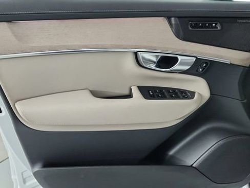 Certified 2026 Volvo XC90 B6 Plus w/ Protection Package Premier AWD/4WD image 9