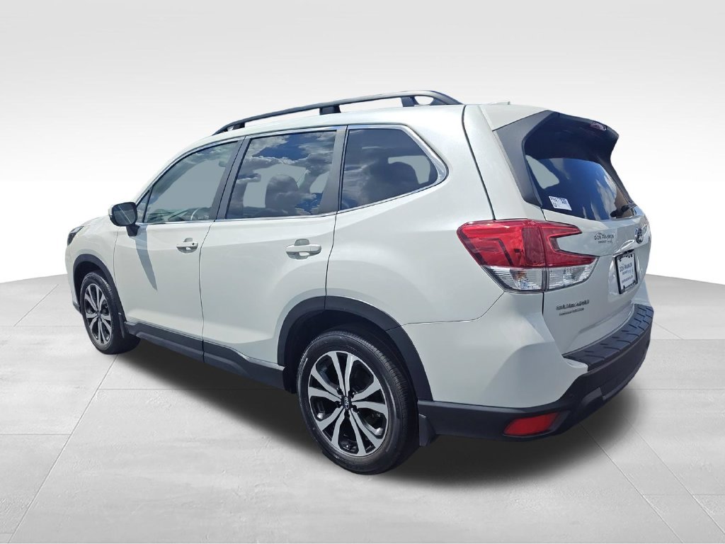Used 2023 Subaru Forester Limited AWD/4WD image 3