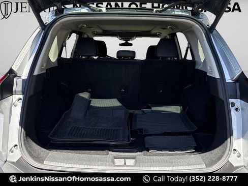 Certified 2021 Nissan Rogue Platinum FWD image 21