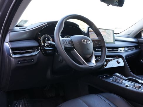 Certified 2025 INFINITI QX60 Luxe w/ Vision Package image 13