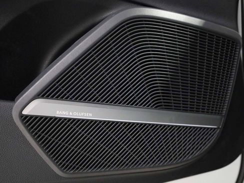 Used 2019 Audi Q5 2.0T Premium Plus w/ Premium Plus Package AWD/4WD image 17