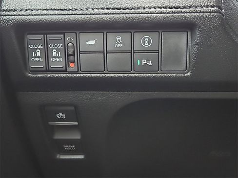 Used 2024 Honda Odyssey Elite image 22