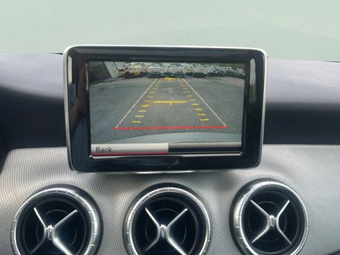 Used 2014 Mercedes-Benz CLA 250 4MATIC image 25