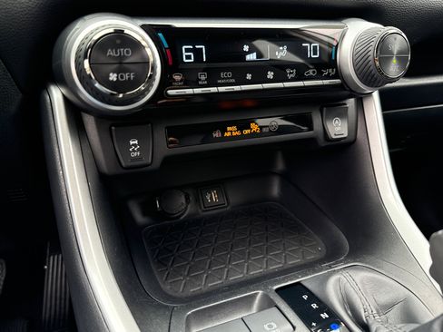 Certified 2025 Toyota RAV4 XLE Premium AWD/4WD image 29