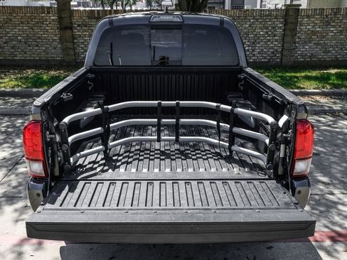 Used 2019 Toyota Tacoma TRD Sport w/ Technology Package image 60