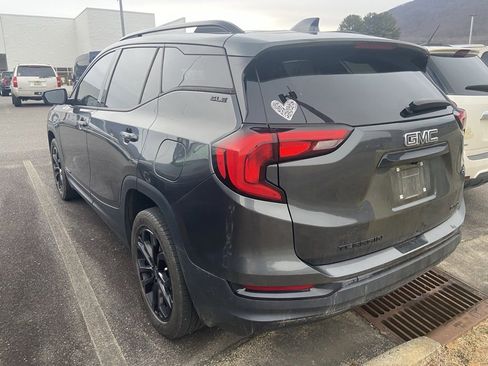 Used 2020 GMC Terrain SLE w/ Driver Convenience Package image 2