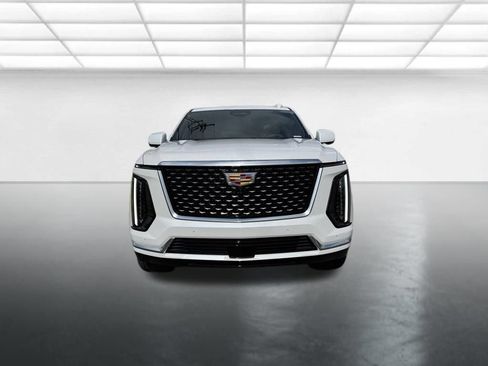 New 2026 Cadillac Escalade Luxury w/ Touring Package AWD/4WD image 9