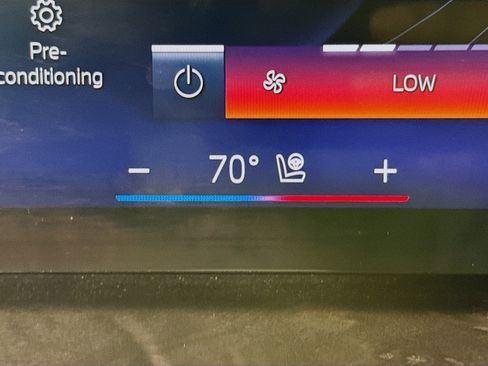 Used 2025 BMW X5 xDrive50e w/ Executive Package image 23