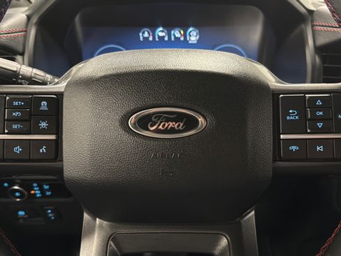 Used 2024 Ford Expedition Max Limited AWD/4WD image 16