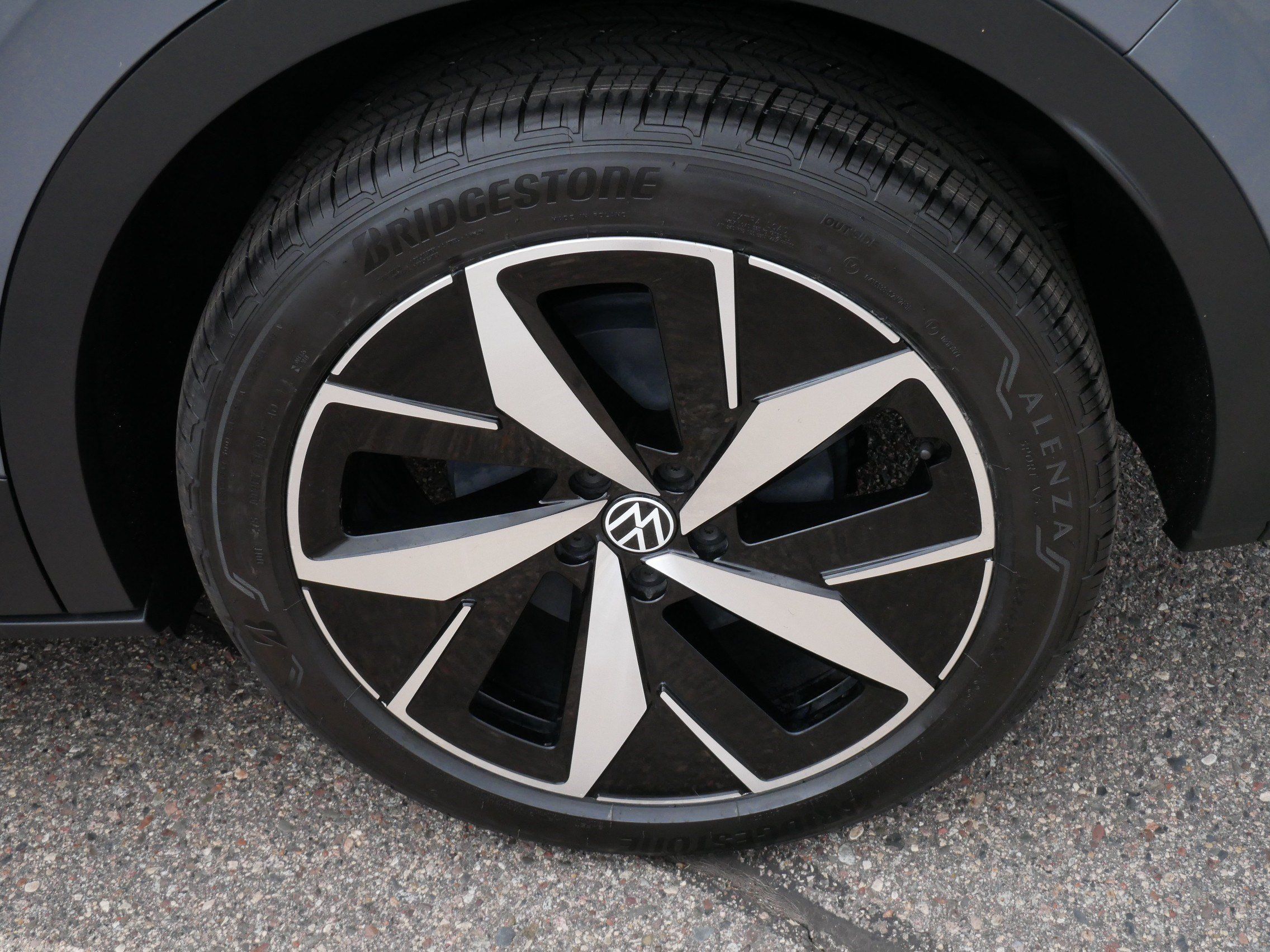Certified 2023 Volkswagen ID.4 Pro S AWD/4WD image 15