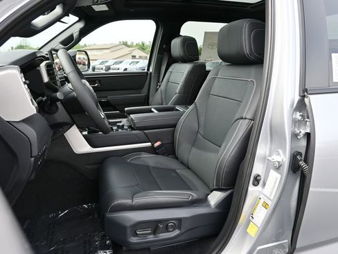 New 2026 Toyota Tundra Limited AWD/4WD image 9