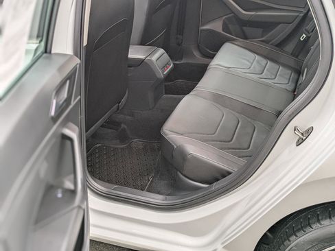 Used 2024 Volkswagen Jetta SEL image 24