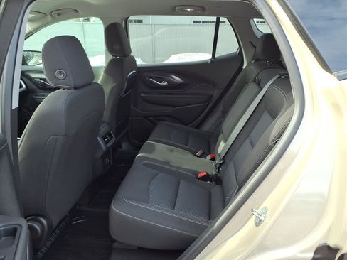 Used 2023 GMC Terrain SLE w/ Elevation Edition image 11