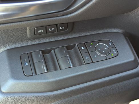 Used 2024 Toyota Land Cruiser image 25