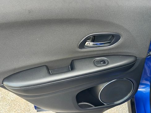 Used 2019 Honda HR-V EX image 16