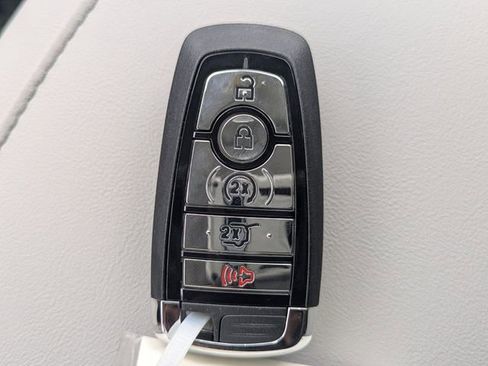 New 2026 Lincoln Aviator 2WD image 28