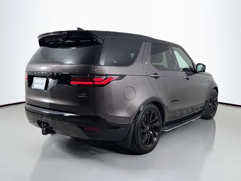 Certified 2024 Land Rover Discovery Dynamic SE AWD/4WD image 5
