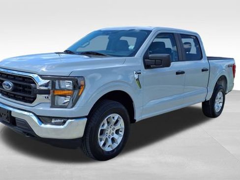 Used 2023 Ford F150 XLT image 3