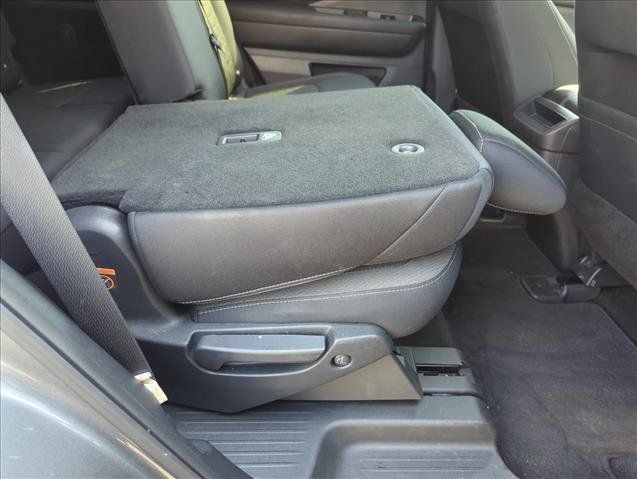 Used 2025 Nissan Pathfinder S FWD image 26