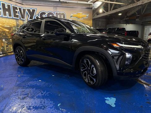 Used 2024 Chevrolet Trax RS w/ Sunroof Package image 7