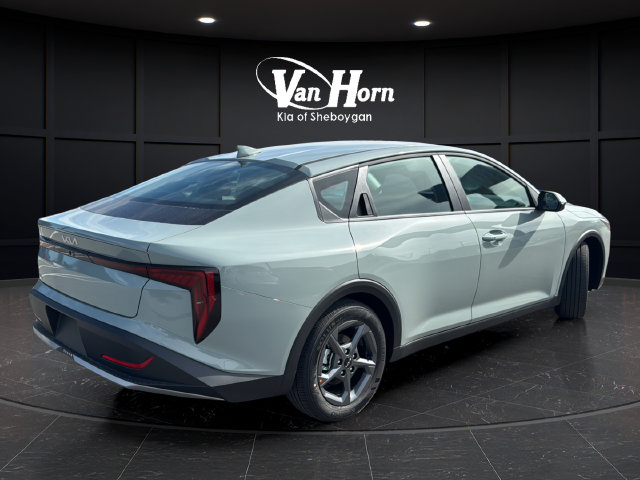 New 2026 Kia K4 FWD image 7