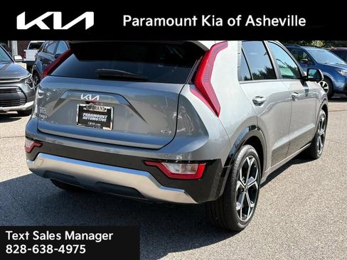 Certified 2025 Kia Niro EX Touring FWD image 6
