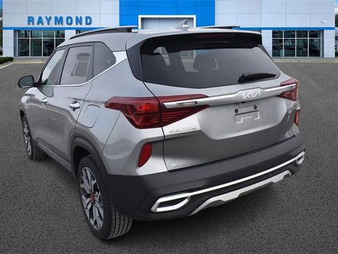 Used 2023 Kia Seltos SX w/ SX Sunroof Package image 5