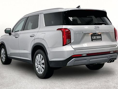 Used 2025 Hyundai Palisade SEL FWD image 14