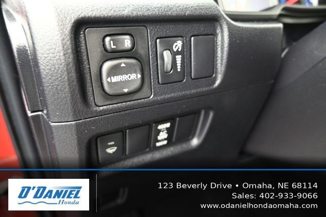 Used 2016 Toyota 4Runner SR5 Premium AWD/4WD image 27