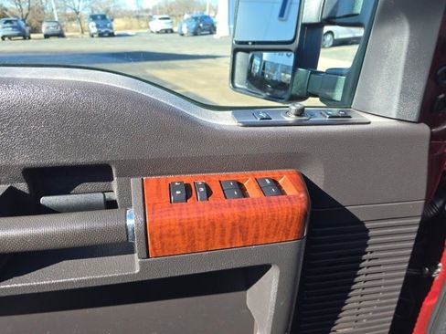 Used 2012 Ford F250 King Ranch w/ King Ranch w/Chrome Pkg image 11