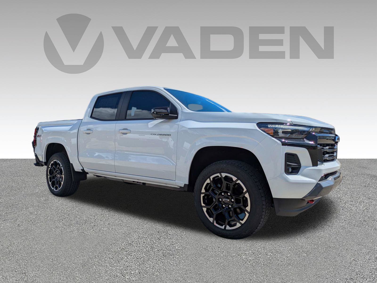 New 2026 Chevrolet Colorado Z71 w/ Technology Package AWD/4WD image 3