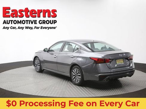 Used 2023 Nissan Altima 2.5 SV w/ SV Premium Package FWD image 64