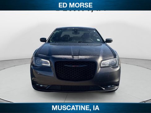 Used 2023 Chrysler 300 S image 8