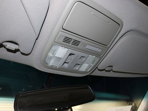 Used 2012 Honda Odyssey EX-L image 25