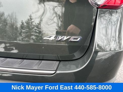 Used 2022 Ford Explorer XLT w/ Equipment Group 202A image 19