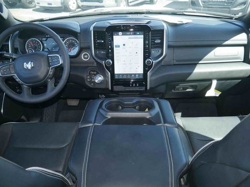 Certified 2025 RAM 1500 Laramie AWD/4WD image 5