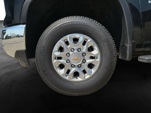 Used 2024 Chevrolet Silverado 2500 W/T w/ WT Convenience Package AWD/4WD image 11