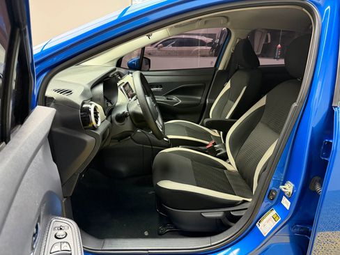 Used 2020 Nissan Versa SV image 12