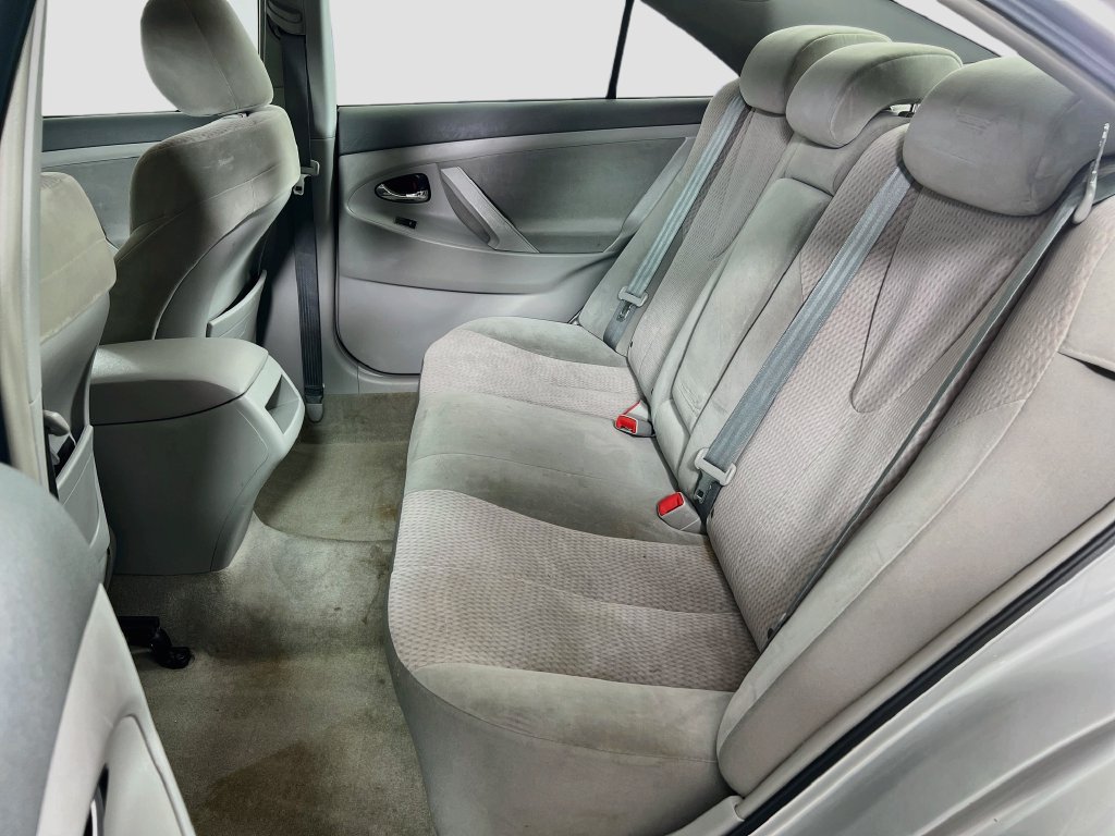 Used 2010 Toyota Camry FWD image 19