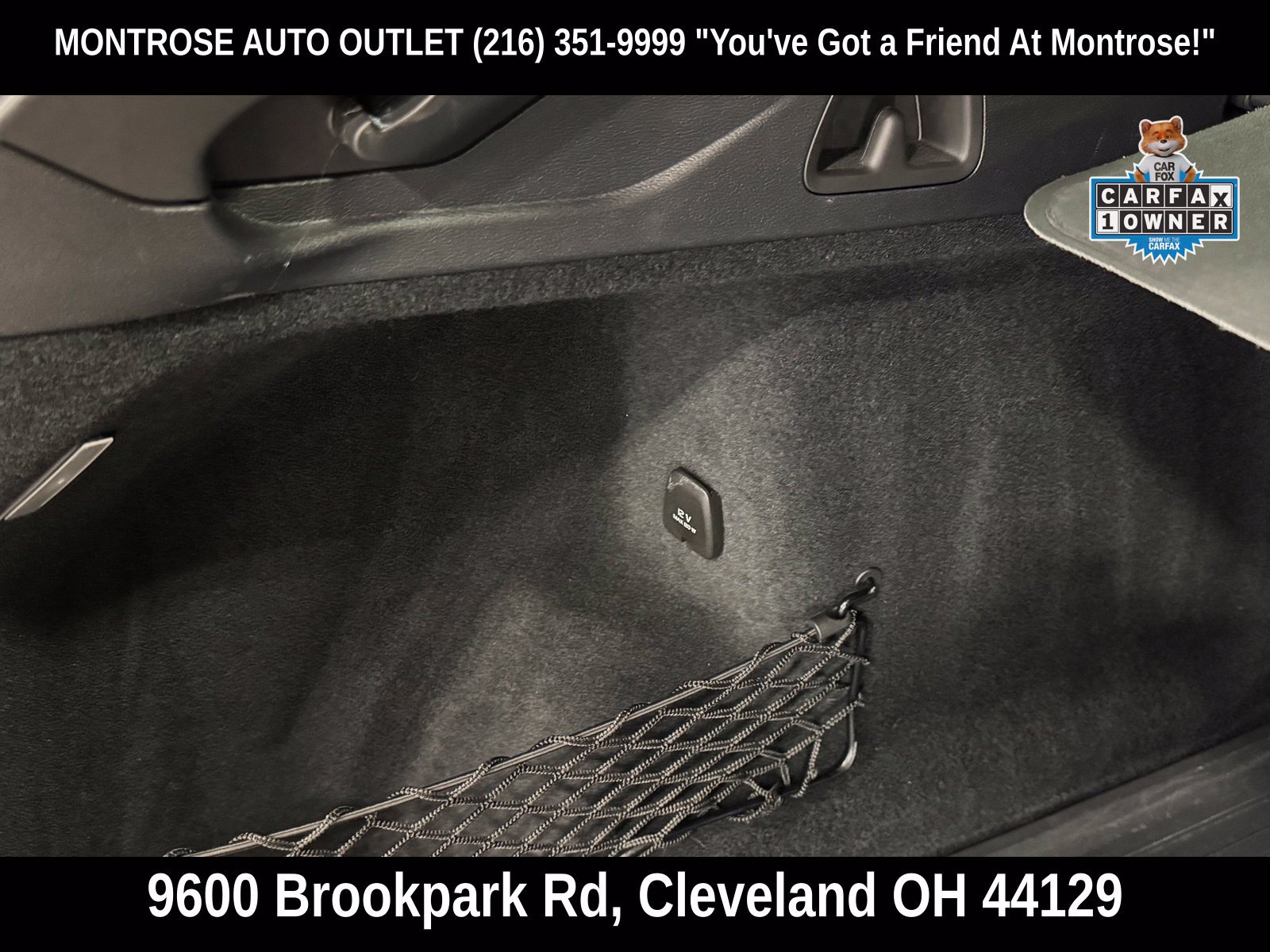 Certified 2024 Volvo XC60 T8 Ultimate w/ Protection Package Premier AWD/4WD image 45