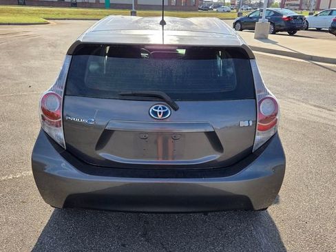 Used 2013 Toyota Prius C One image 10