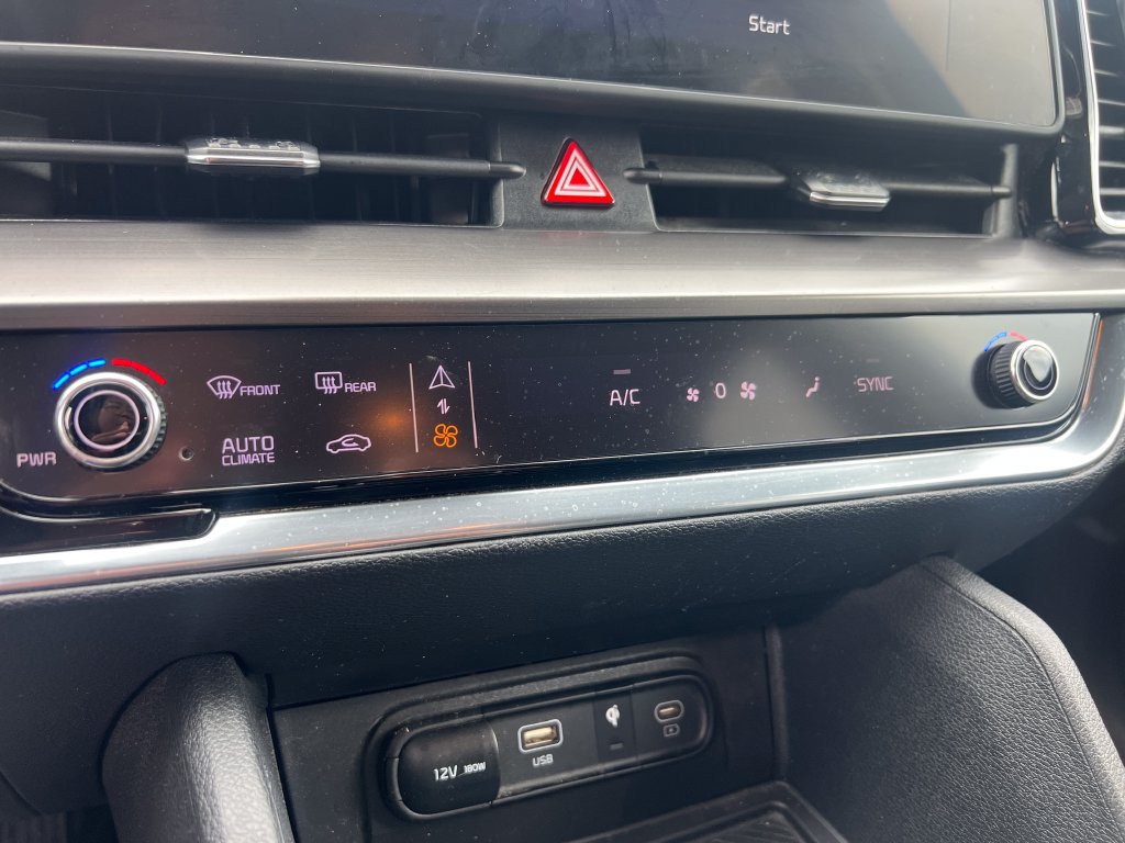 Certified 2023 Kia Sportage EX FWD image 22