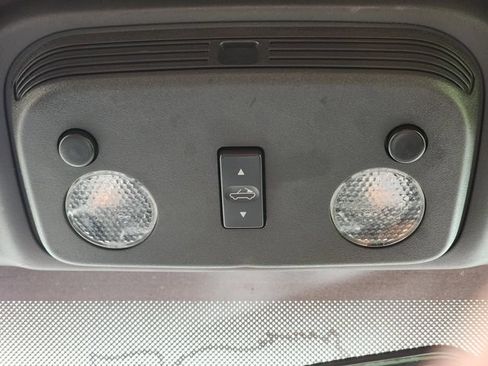 Used 2014 Ford Mustang Convertible RWD image 22