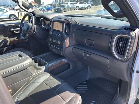 Used 2020 Chevrolet Silverado 1500 High Country w/ Technology Package AWD/4WD image 52