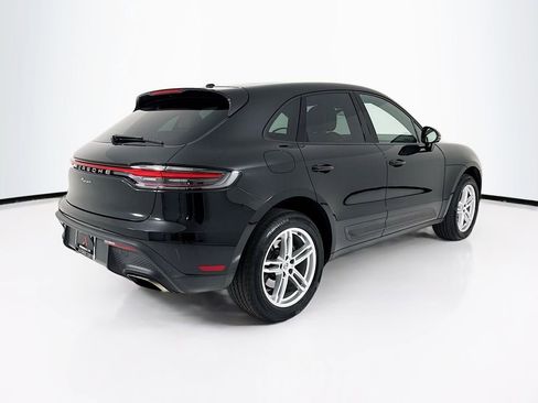 Certified 2022 Porsche Macan AWD/4WD image 9